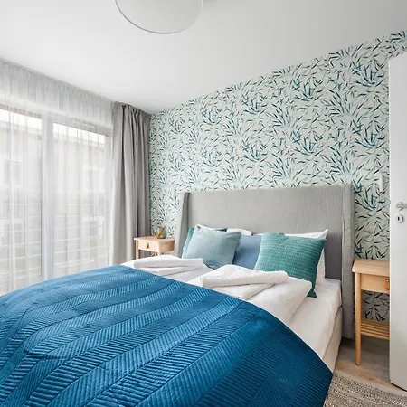 Ii Jastrzebia Gora, Sun & Snow *