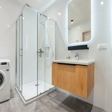 Ii Jastrzebia Gora, Sun & Snow *