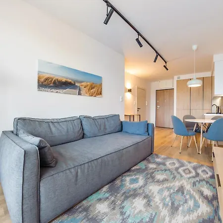 Ii Jastrzebia Gora, Sun & Snow