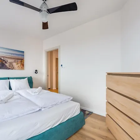 Ii Jastrzebia Gora, Sun & Snow Jastrzębia Góra