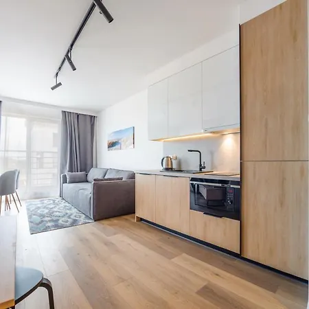 Ii Jastrzebia Gora, Sun & Snow *