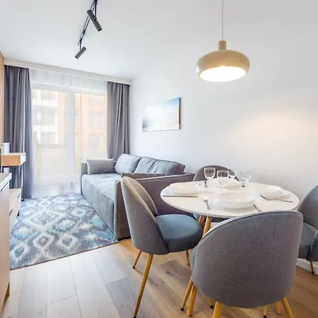 Ii Jastrzebia Gora, Sun & Snow *